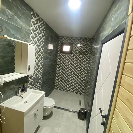 Отель Capella Hideaway *