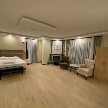 Capella Hideaway * Шиле