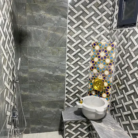 Capella Hideaway Шиле