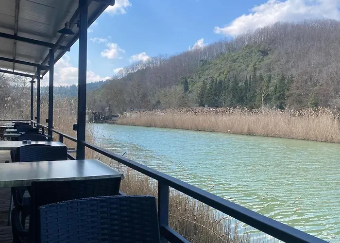 Capella Hideaway Hotell *